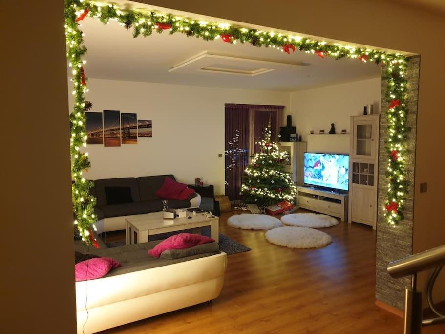 Mezonetovy Apartman V Centre Novej Dubnice Ilava Exterior foto